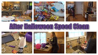 Speed Clean my Kitchen With Me 2020 // After Halloween Speed Cleaning // Cleaning Motivation 2020