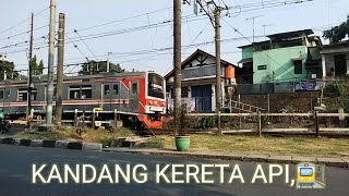 suasana depo kereta api bukit duri Jakarta selatan