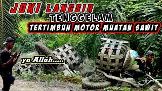 Tak Terhindarkan,!! Motor Muatan Sawit Menimpa Pelangsir Dalam Air #MasJc_26