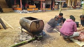 Pa' Badong di RITUAL Menerima Tamu Alm, Ibu Maria Belopandung. Toraja