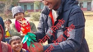 kamalko ful  banaune Vairal TikTok Video #newvideo #tharu #tharuvideo #annuchaudhary #lal #rajkusmi