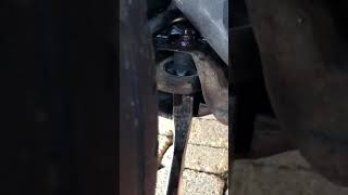 How to diagnose a very worn wishbone - bush on a 2008 Fiat Bravo/Stilo