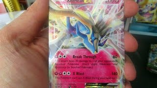 Opening Shiny Xerneas EX Tin Pokemon XYZ