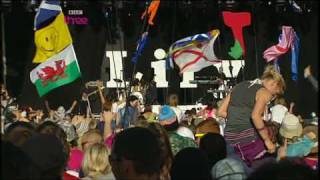 Lily Allen - The Fear(Live T in The Park)