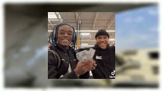 Lil Uzi Vert LOVES His Bankroll 💕