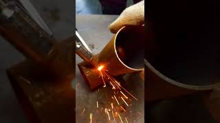 High-Efficiency Laser Welding for Rusty Pipes #shorts #craftsman #welding