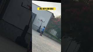 Big boy can ball#fyp#viral#TrendingNow, #ViralSensation, #BreakingTheInternet, #InstaFame, #Share