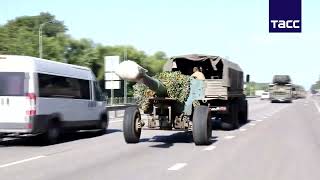 Курск. Военная техника едет по улицам города