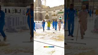 Floor Cleaning🧹video in Kaba shorif 🕋🏃 wait for end 🔚🌙 #shorts #safamarwa #shortvideo