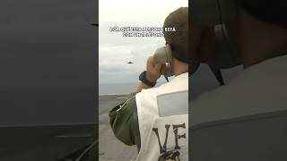 Hablando Por Telefono Para Aterrizar En Un Portaaviones✈️📞