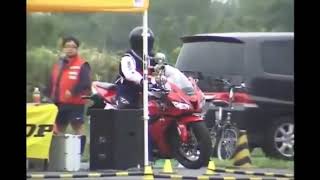 Treinamento de moto da polícia japonesa