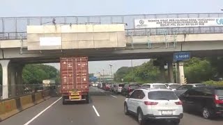 BEGINI TOL DALAM KOTA DIPAGI HARI PADAT