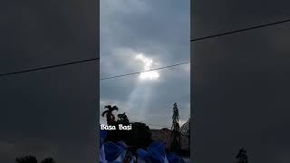 Terlihat Fenomena awan Berbentuk angka #fenomenaalam #pilpres2024 #video #shots #shortvideo