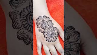 New 🥰 Stylish Flower Mehndi Design #shorts #mehndi #mehndidesign #newmehndi #viral  #stylishmehndi