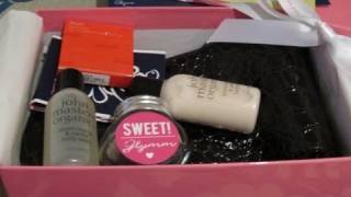 September Glymm Box (and Blooper!)