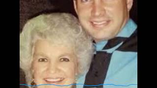 Garth Brooks and his Mother Colleen Brooks   Oklahoma Music Legends Made by Headliner 1