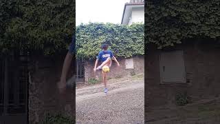 trick🤩#shorts#goals#football#viral#skills#tiktok#trick