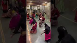 #garba #zumba #navratri #shorts #youtubeshorts #viralvideo #dance #dandiya