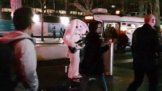 Easter Bunny playing Michael Jackson - Beat It SOLO on Bass guitar!!!