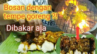 Buka puasa Pake Tempe Bakar dan Nasi Lontong